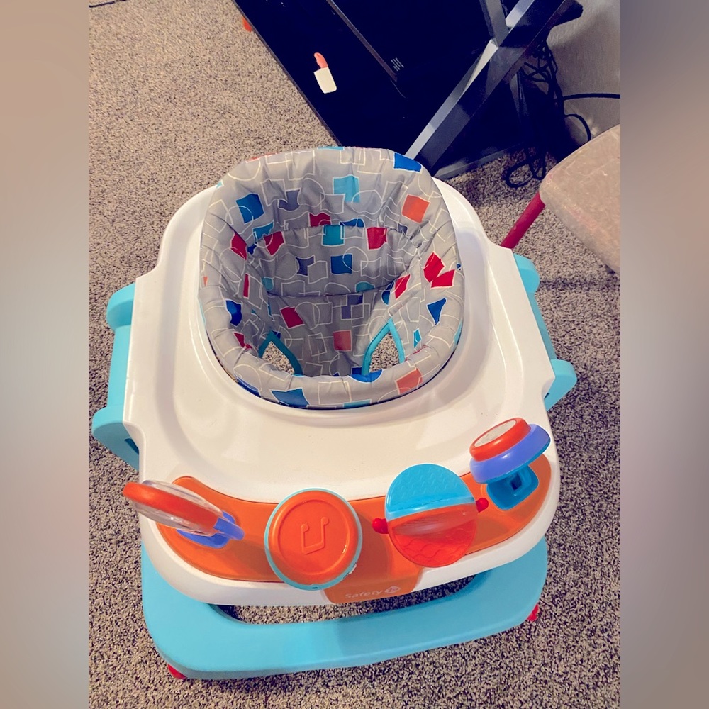 THIS BABY WALKER HAS BEEN USED ONCE!